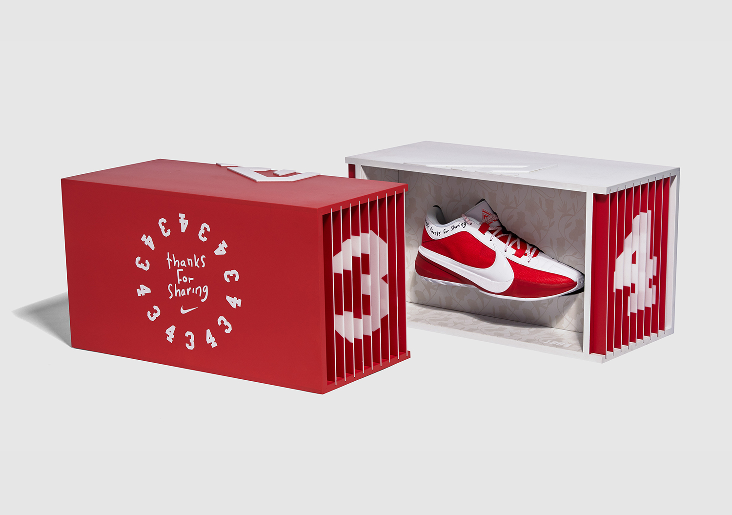 Nike "Thanks for Sharing" Gianis packaging