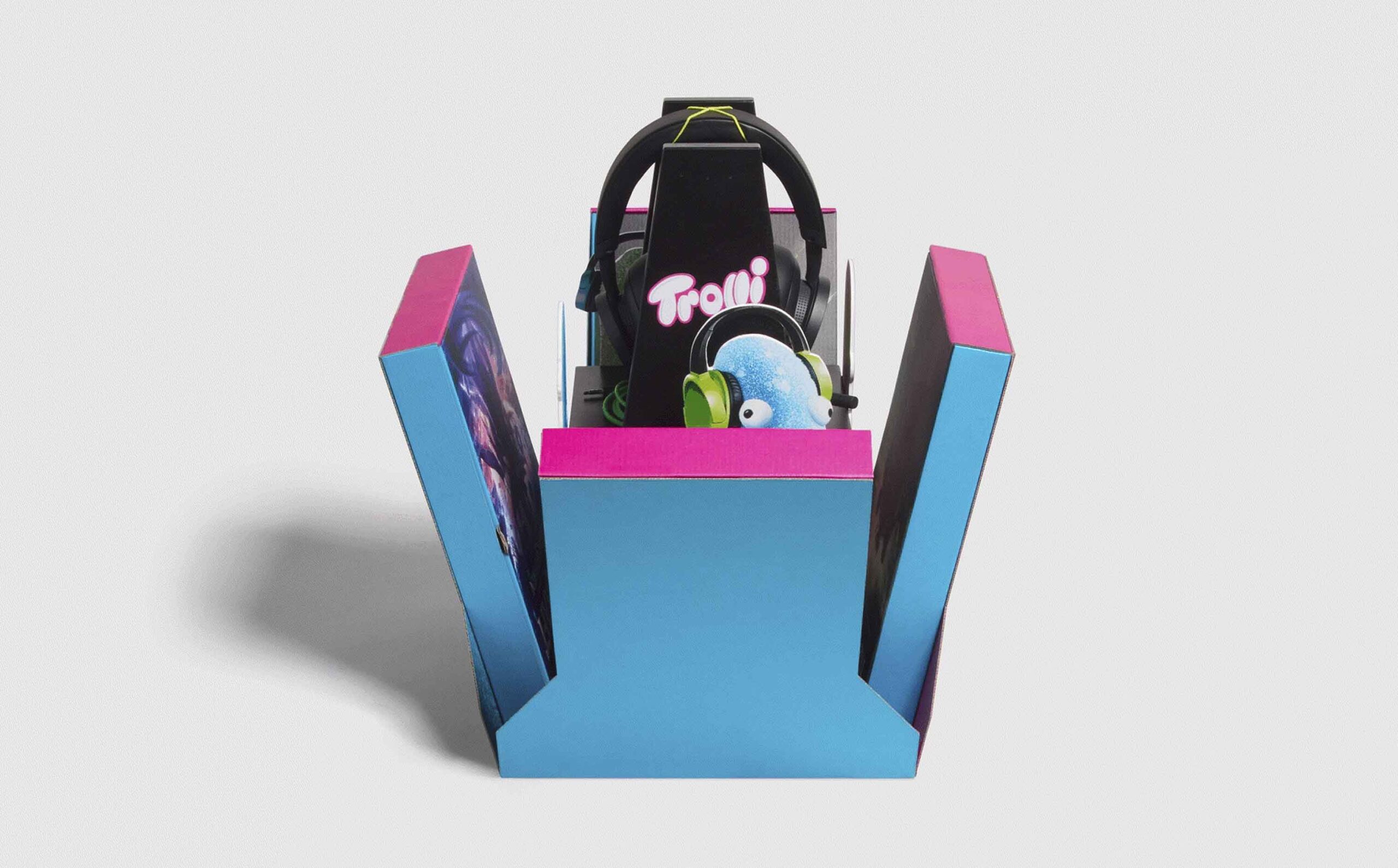 Xbox + Trolli Influencer Kit Box Detail Opening