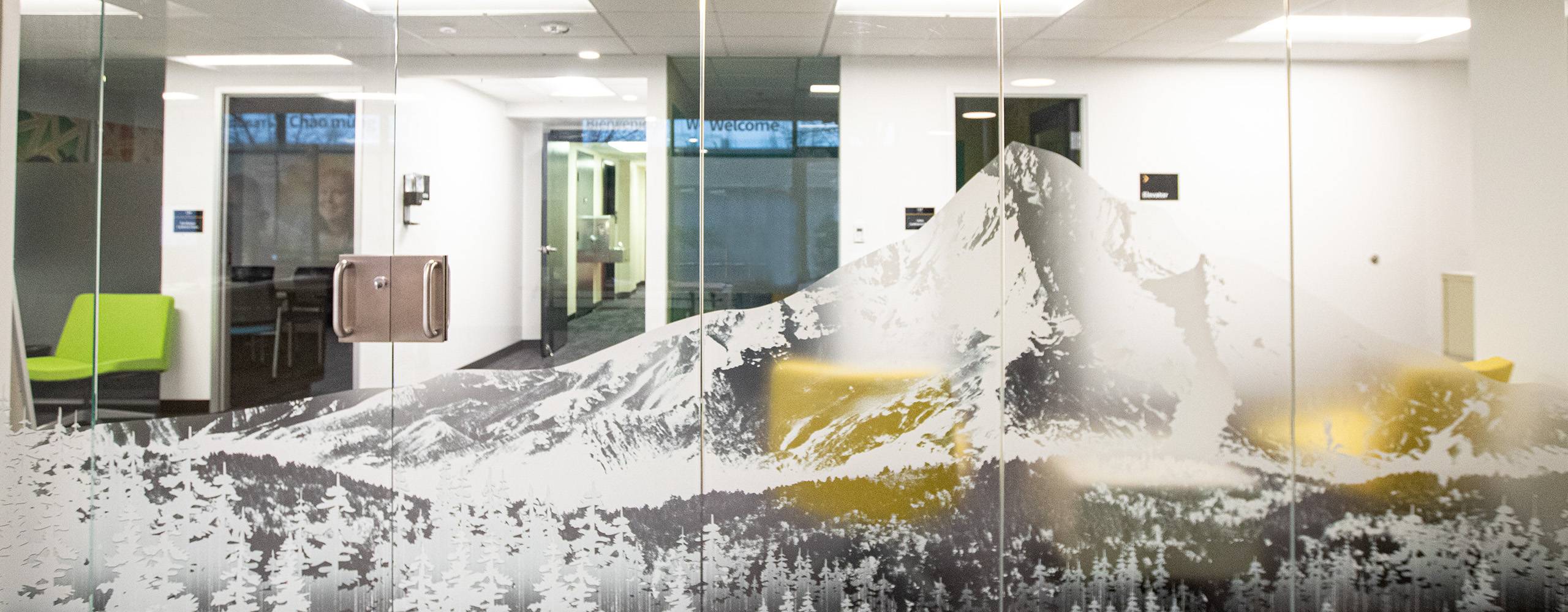 branded environmental graphics at seiu with mt hood